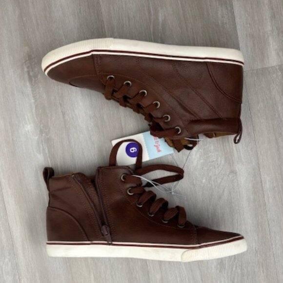 NWT Cat & Jack boys side zip high top shoes - Picture 1 of 4